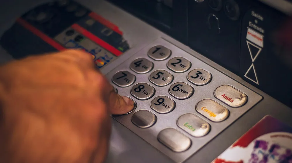 Bankenwesen und Investorenausbildung; Aktien für die Ewigkeit: Visa und Mastercard