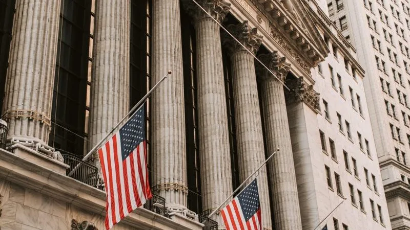 Symbolbild: Vorteile und Nachteile von ETFs